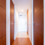 玄関と廊下　ロイヤルパークスタワー南千住の室内写真　S60-C7タイプ2LDK